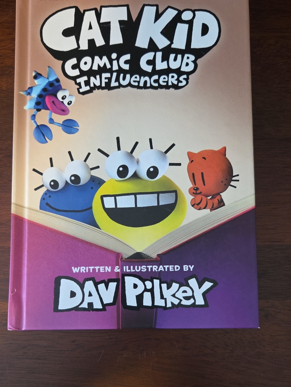 Cat Kid Comic Club: Influencers by - Colorful Kids Book